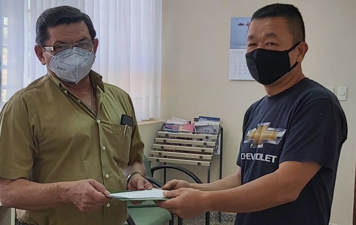 Donación al Rotary Club