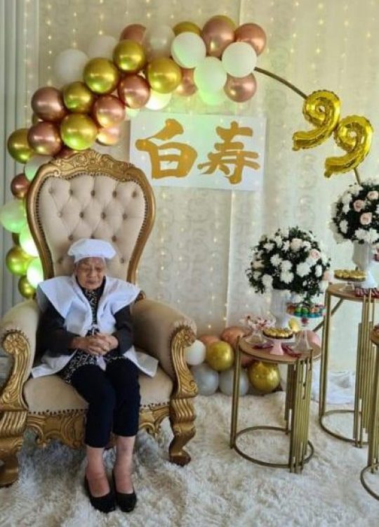 Cumpleaños de la abuela Sakae Oda